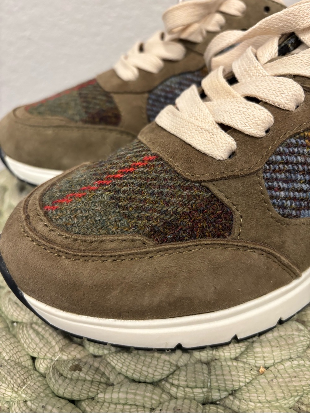 NEW Harris Tweed Islander Rosie Chestnut Blue Tartan Plaid Retro Lace Up Sneaker - Picture 7 of 12